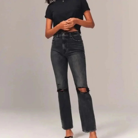 Abercrombie & Fitch Ultra High Rise Mom Jeans Black Wash Size 25 - Picture 2 of 10